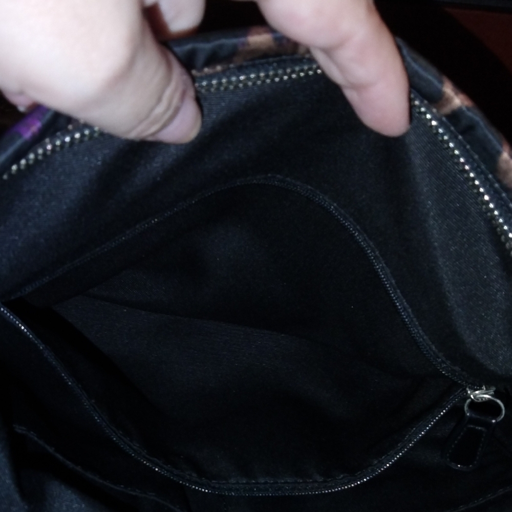 Coach Purple and Black Shoulder Bag with Structured Silhouette - Picture 14 of 16